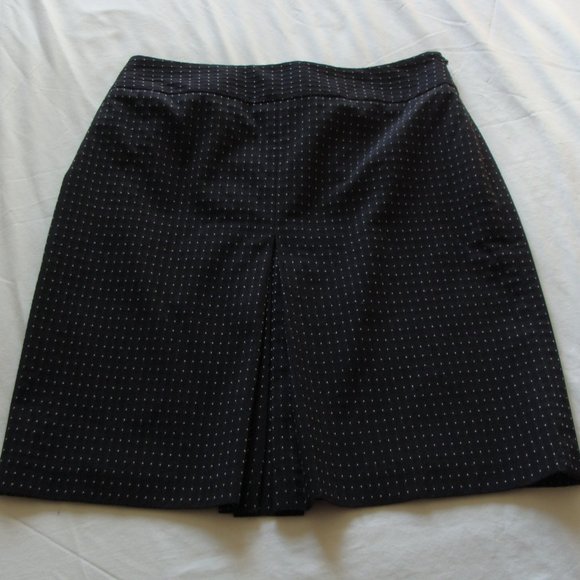 ANN TAYLOR LOFT Black POLKA DOT Inverted PLEAT A-Line Skirt Sz 6 - Picture 1 of 6